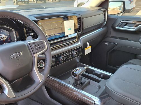 New 2026 Chevrolet Silverado 1500 LT Trail Boss w/ Convenience Package II image 17
