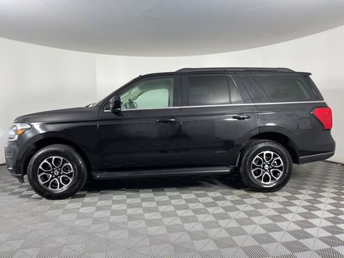 Used 2024 Ford Expedition XLT image 6