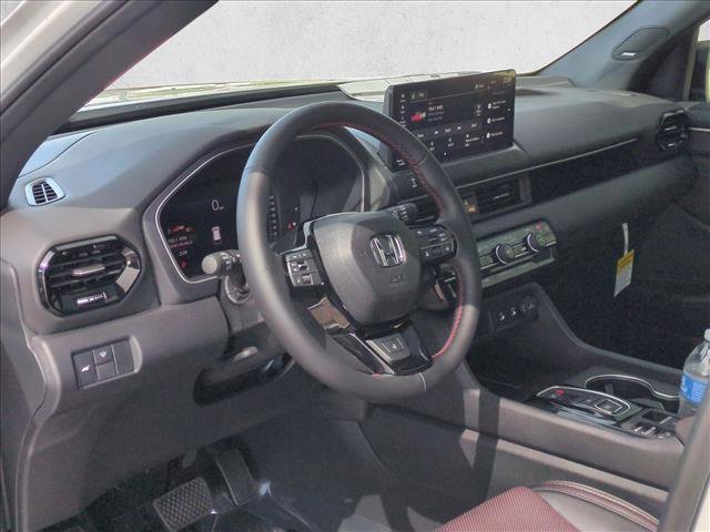 New 2026 Honda Pilot Black Edition image 3
