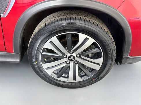 Used 2022 Mitsubishi Outlander Sport SE FWD image 32