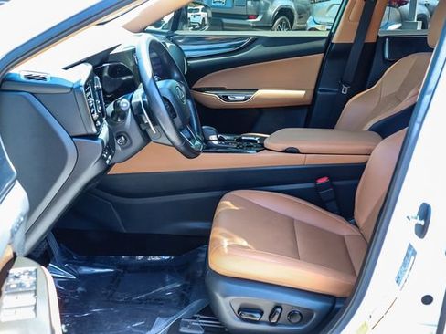 Used 2025 Lexus NX 250 FWD w/ Premium Package image 21