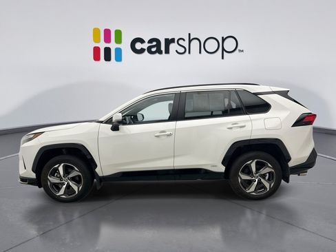 Used 2025 Toyota RAV4 SE w/ Weather & Moonroof Package AWD/4WD image 2