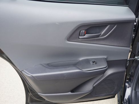 Used 2023 Toyota Prius LE FWD image 12