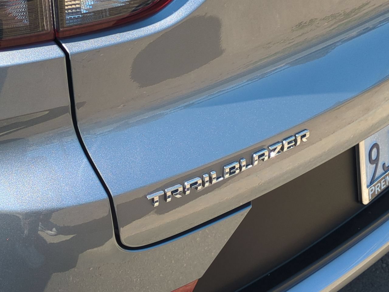 Used 2023 Chevrolet TrailBlazer LT FWD image 29