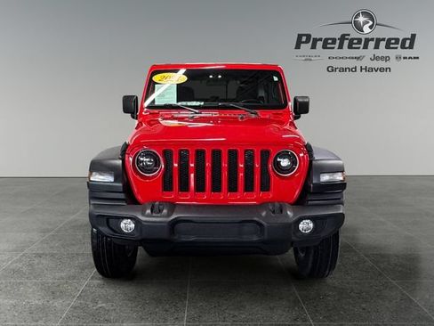 Used 2021 Jeep Wrangler Sport AWD/4WD image 12