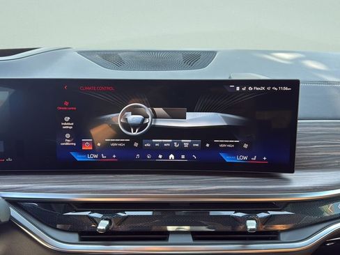 New 2026 BMW X5 sDrive40i image 14