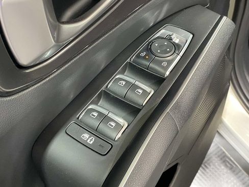 New 2026 Kia Sorento LX FWD image 18