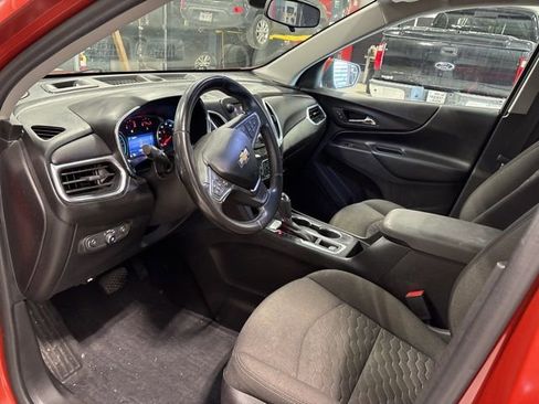 Used 2020 Chevrolet Equinox LT image 10