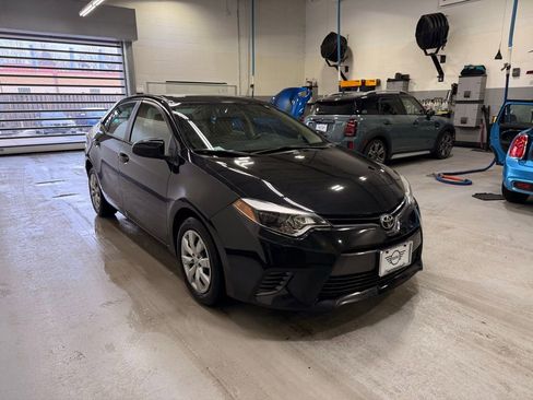 Used 2015 Toyota Corolla LE image 7