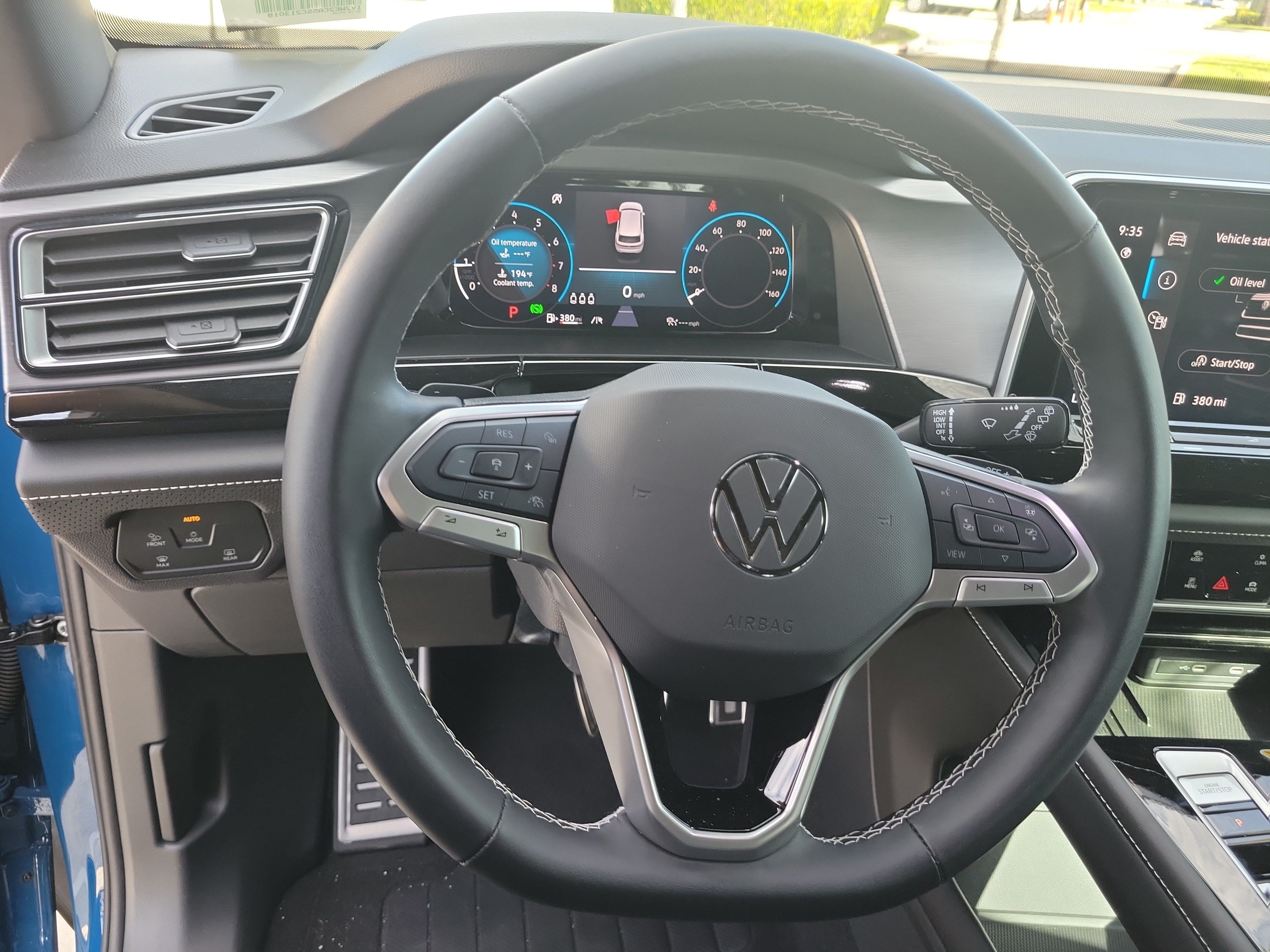 Used 2025 Volkswagen Atlas Cross Sport SE FWD image 26