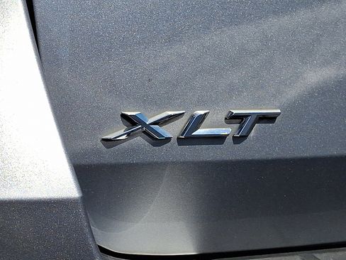 Used 2020 Ford Explorer XLT w/ Equipment Group 202A AWD/4WD image 10