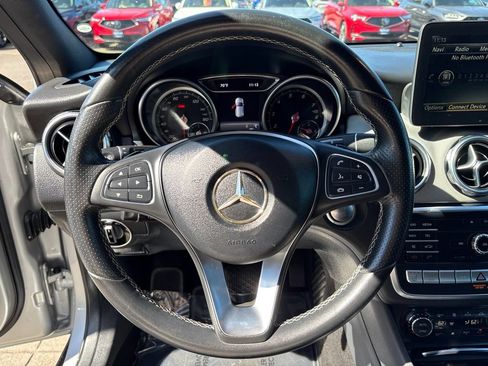 Used 2018 Mercedes-Benz GLA 250 4MATIC image 17