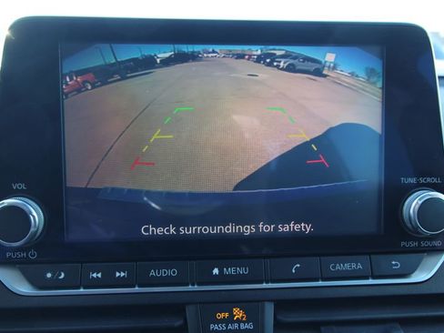 Used 2021 Nissan Altima 2.5 SR w/ SR Premium Package image 12