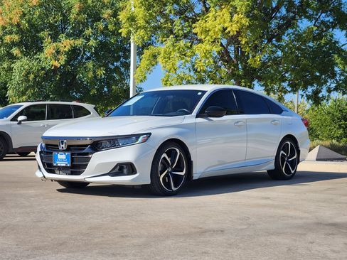 Certified 2022 Honda Accord Sport image 3