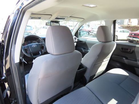 Used 2023 Toyota Tacoma SR AWD/4WD image 15