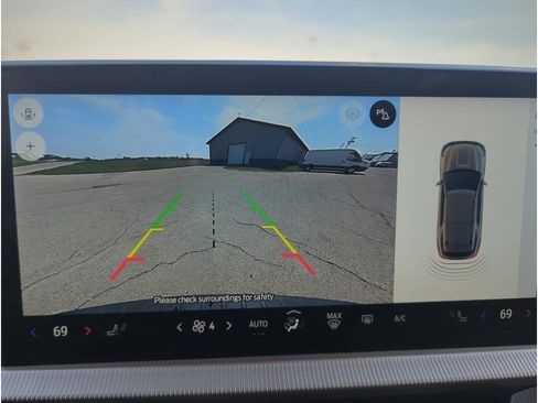 New 2025 Ford Explorer Active image 22