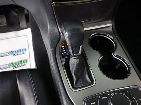 Used 2019 Jeep Grand Cherokee Limited X AWD/4WD image 37