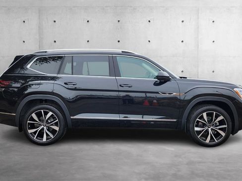 New 2025 Volkswagen Atlas SEL Premium R-Line image 24