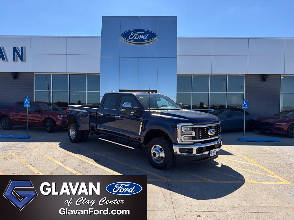 New 2027 Ford F350 Lariat w/ Lariat Premium Package AWD/4WD image 1