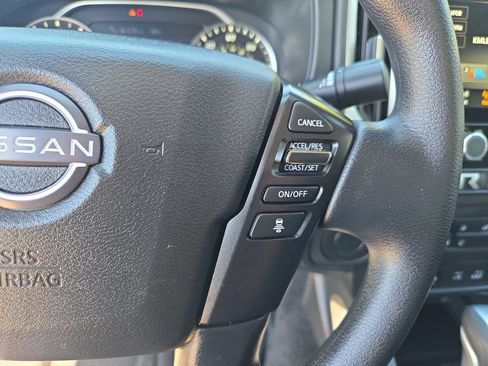 Certified 2025 Nissan Frontier SV RWD image 17