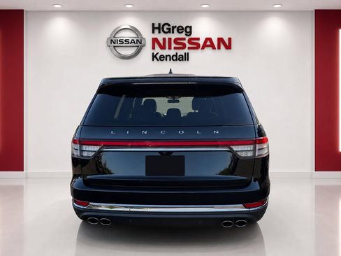Used 2024 Lincoln Aviator Reserve RWD image 5