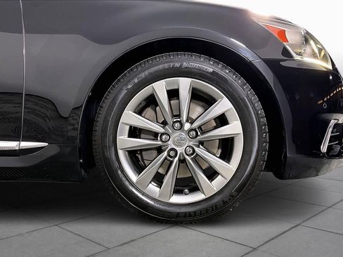 Used 2015 Lexus LS 460 w/ Comfort Package image 10