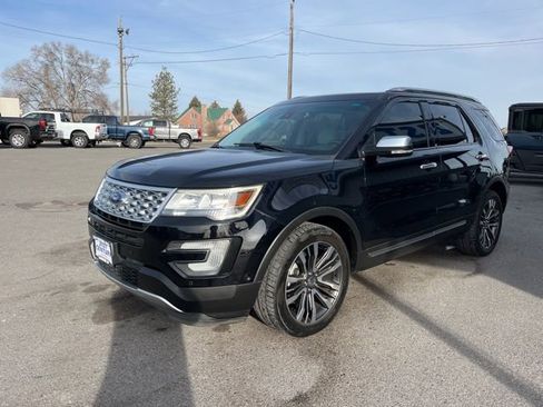 Used 2016 Ford Explorer Platinum image 3