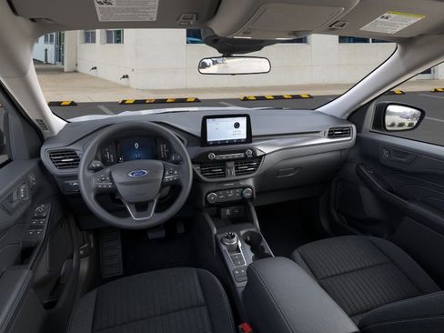 New 2023 Ford Escape AWD image 9