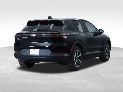 New 2026 Chevrolet Equinox EV LT image 12