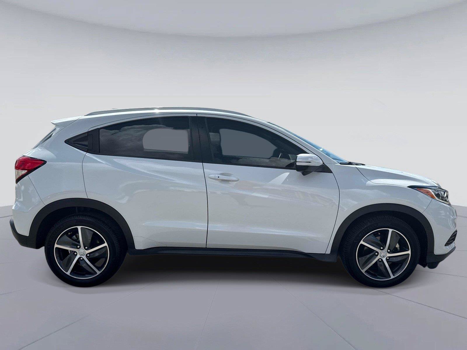 Certified 2021 Honda HR-V EX-L image 2