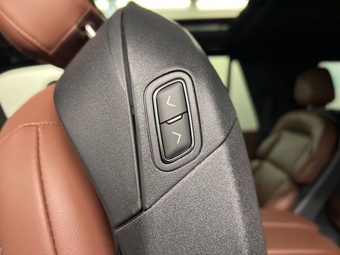 New 2026 Lincoln Navigator Reserve AWD/4WD image 38
