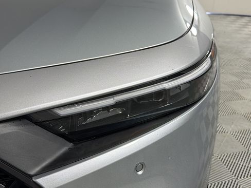 Used 2024 Honda Accord EX-L image 11