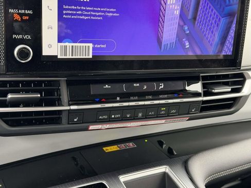 New 2026 Toyota Sienna XLE image 5