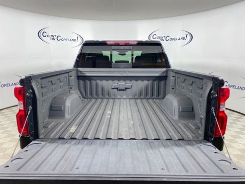 Certified 2023 Chevrolet Silverado 1500 LTZ w/ Technology Package image 24