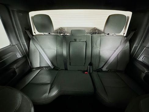 New 2026 RAM 3500 Big Horn AWD/4WD image 10