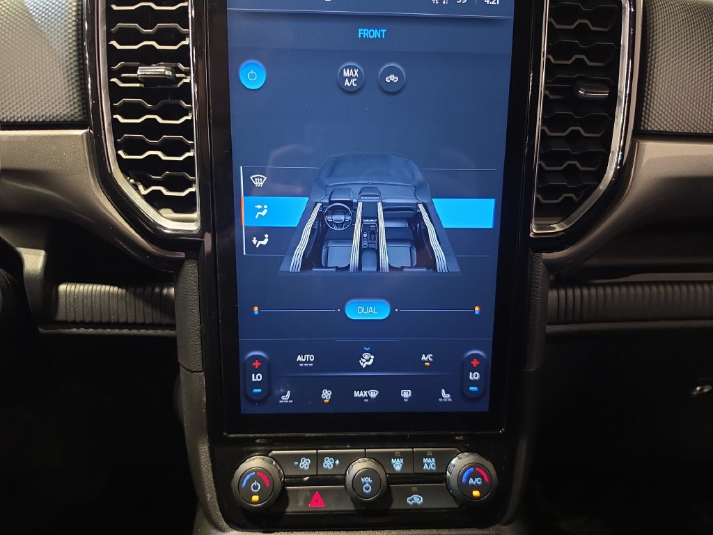 Used 2025 Ford Ranger XLT w/ Equipment Group 301A High AWD/4WD image 16
