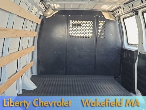 Used 2025 Chevrolet Express 2500 w/ Driver Convenience Package RWD image 13