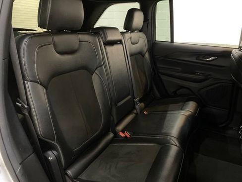Used 2024 Jeep Grand Cherokee Altitude AWD/4WD image 78