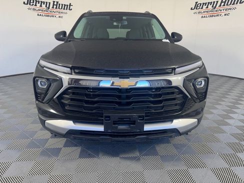 Used 2026 Chevrolet TrailBlazer LT w/ Convenience Package FWD image 5