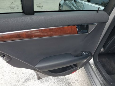 Used 2011 Mercedes-Benz C 300 4MATIC Sedan image 19