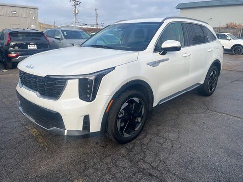 Used 2025 Kia Sorento EX image 2