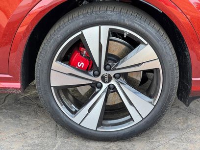 New 2025 Audi SQ5 Premium Plus