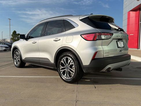 Used 2020 Ford Escape SEL FWD image 17