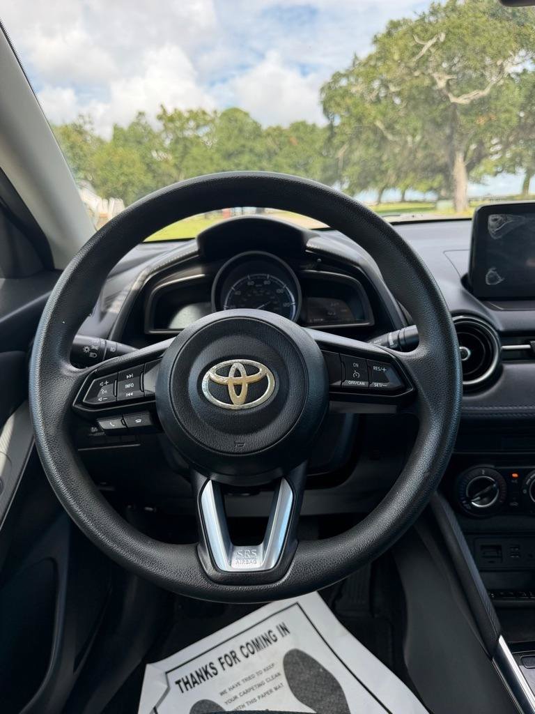Used 2019 Toyota Yaris LE FWD image 18