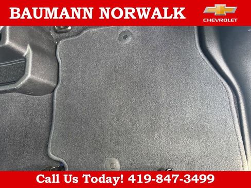 Used 2020 Jeep Wrangler Unlimited Sahara AWD/4WD image 33