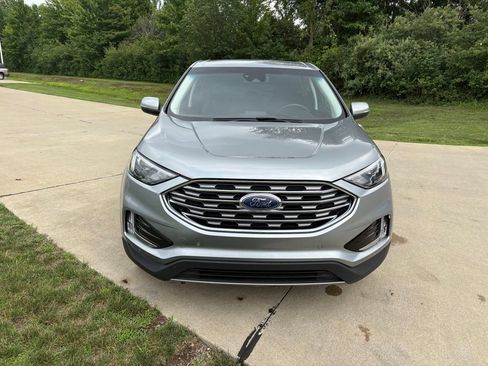 Used 2022 Ford Edge Titanium AWD/4WD image 12