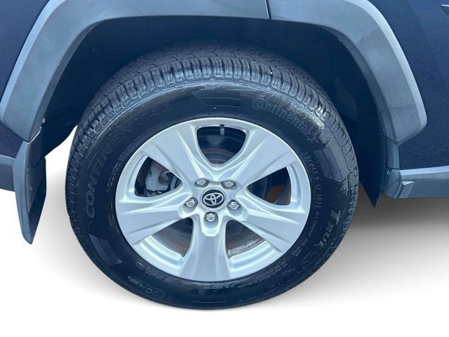 Used 2021 Toyota RAV4 XLE AWD/4WD image 15