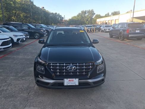 Used 2025 Hyundai Venue SEL FWD image 5