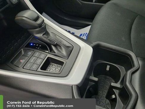 Used 2024 Toyota RAV4 LE image 15