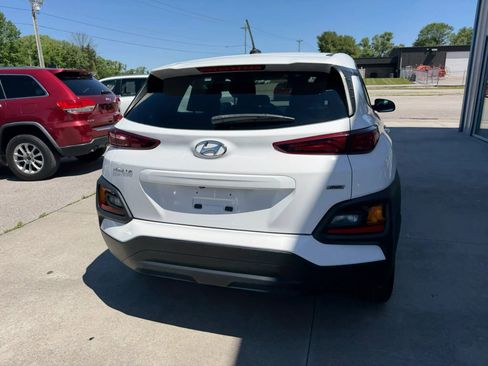 Used 2021 Hyundai Kona SE AWD/4WD image 32